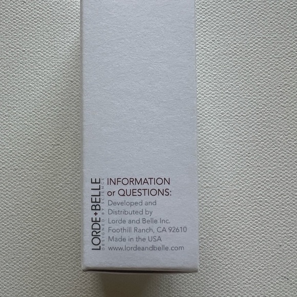 New Never Opened Lorde + Belle Redness Relief Booster (E3) - Picture 4 of 4
